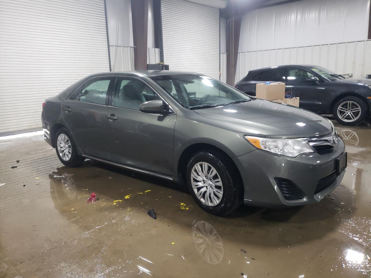 4T4BF1FK1ER345948 2014 Toyota Camry L