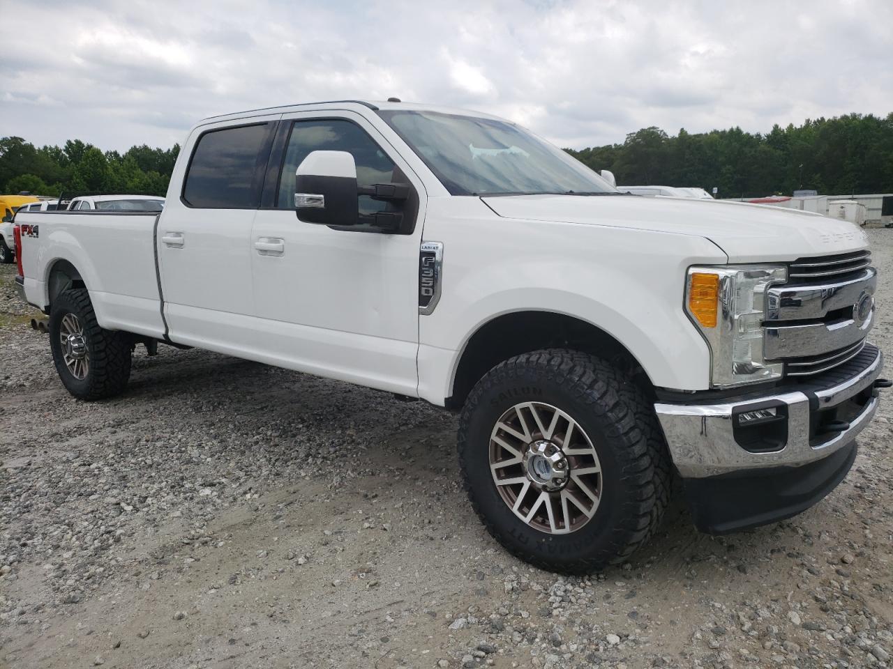 2018 Ford F350 Super Duty vin: 1FT8W3BTXJEB18359