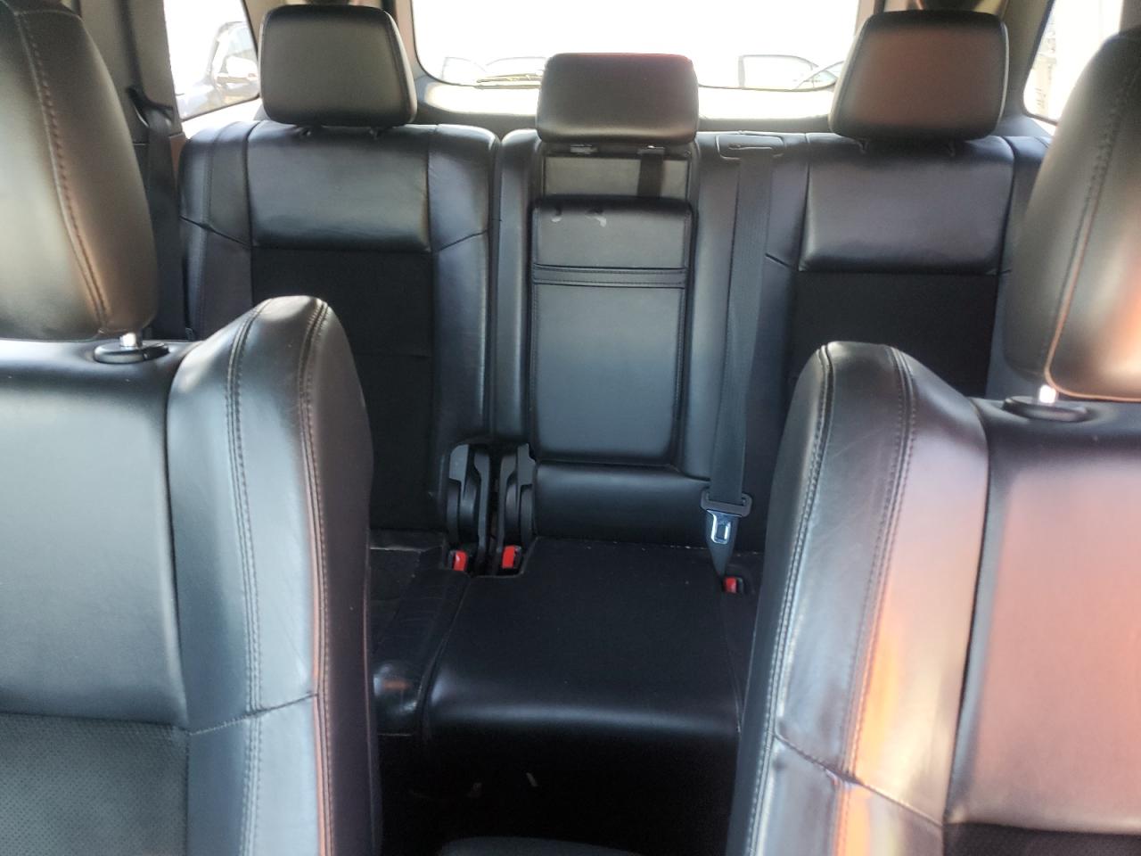 1C4RJFAG9JC266751 2018 Jeep Grand Cherokee Laredo