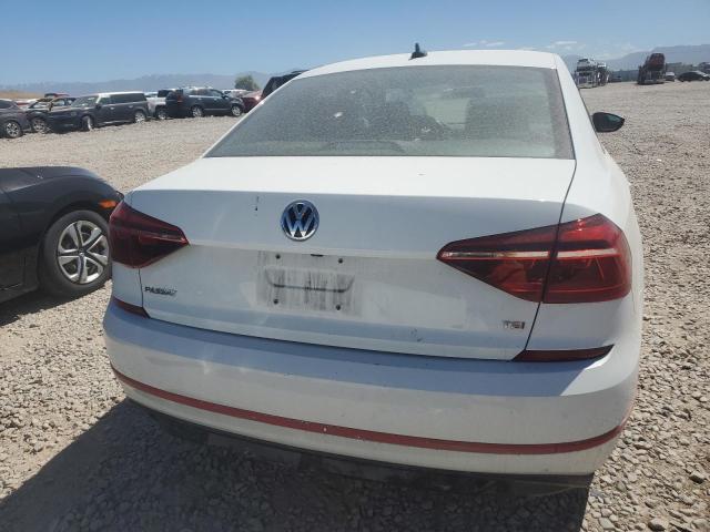 2018 Volkswagen Passat S VIN: 1VWAA7A32JC039687 Lot: 58245604