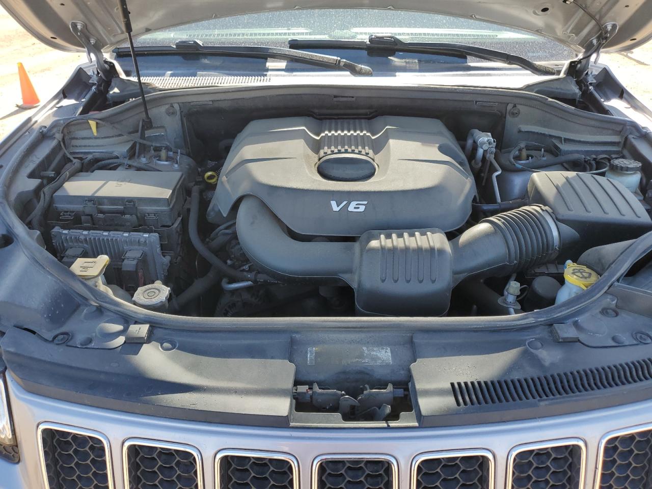 1C4RJFCG3FC619568 2015 Jeep Grand Cherokee Overland