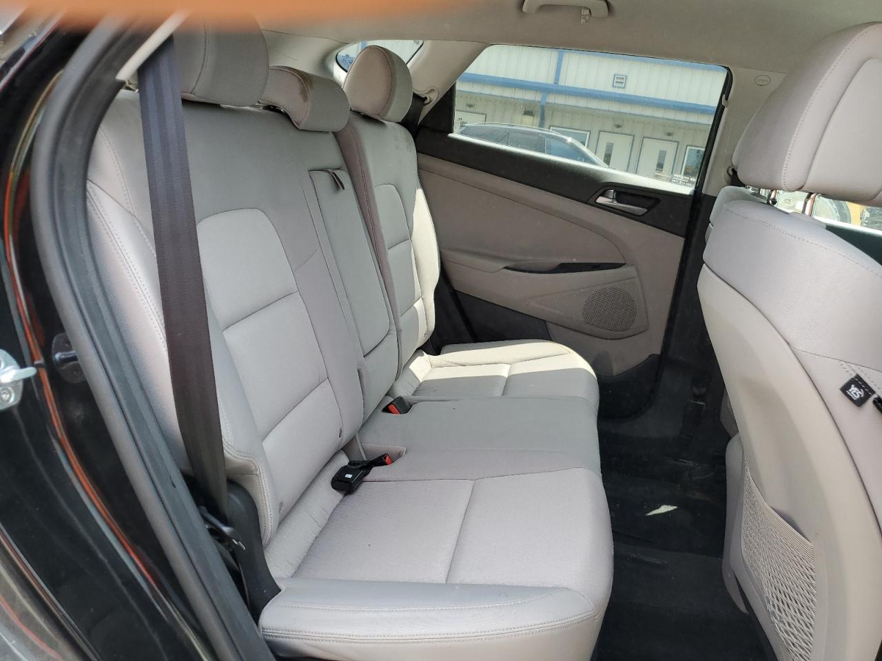 KM8J3CA45HU586015 2017 Hyundai Tucson Limited