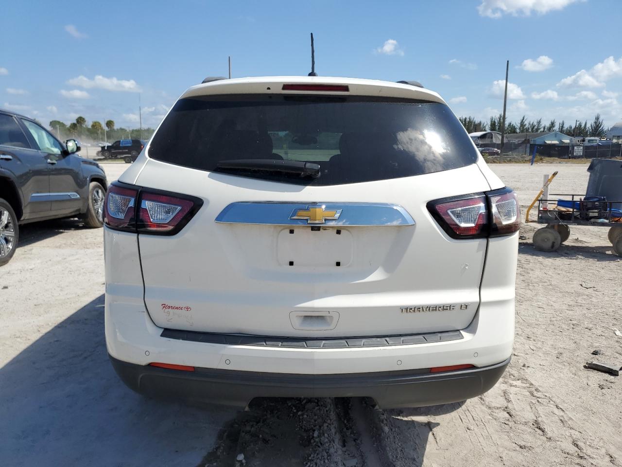 2014 Chevrolet Traverse Lt vin: 1GNKRHKD6EJ113019