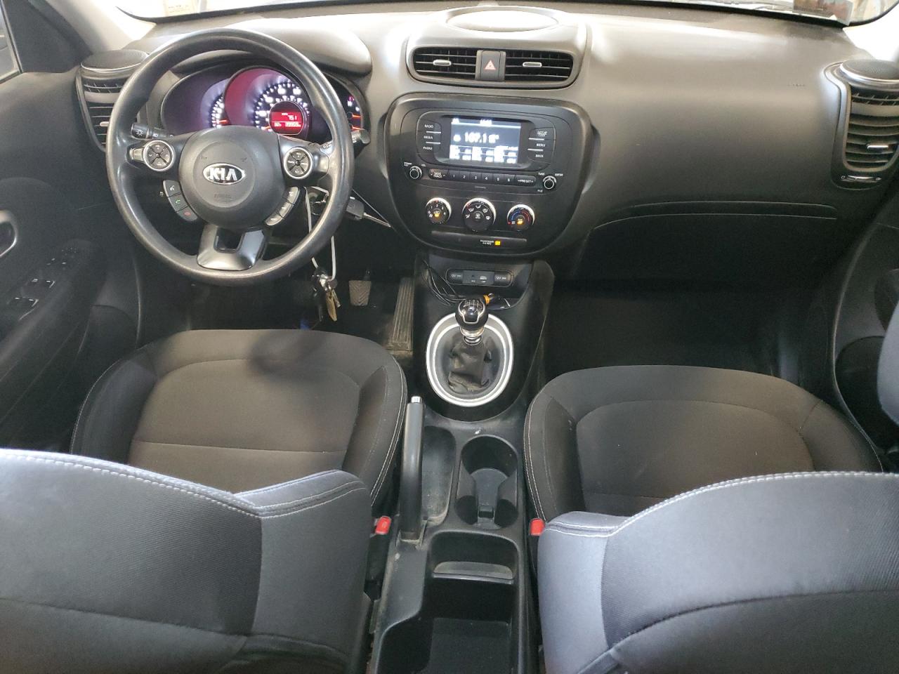 KNDJN2A29H7500470 2017 Kia Soul