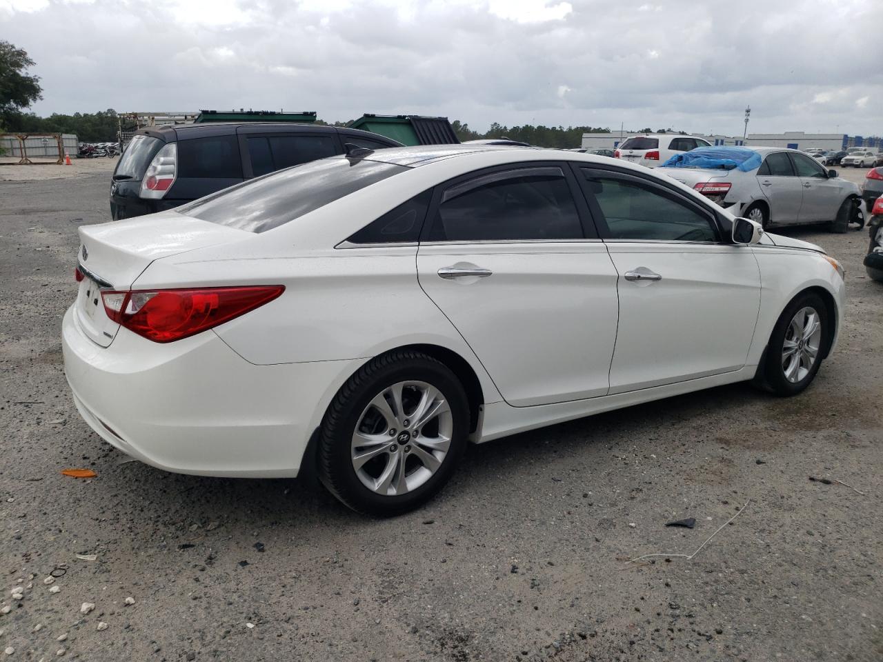 5NPEC4AC8DH518931 2013 Hyundai Sonata Se