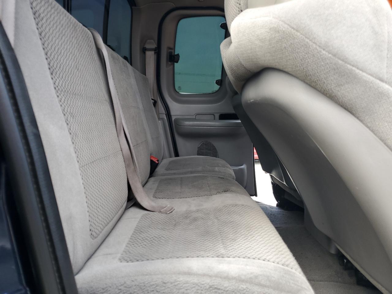 1FTRX07W52KA72249 2002 Ford F150