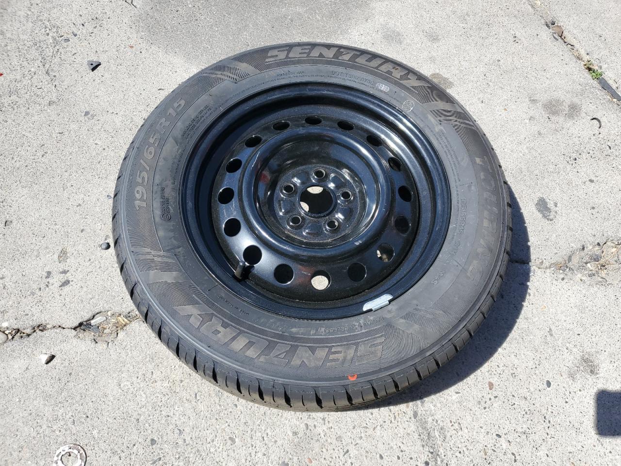 JTDKARFU8J3546758 2018 Toyota Prius