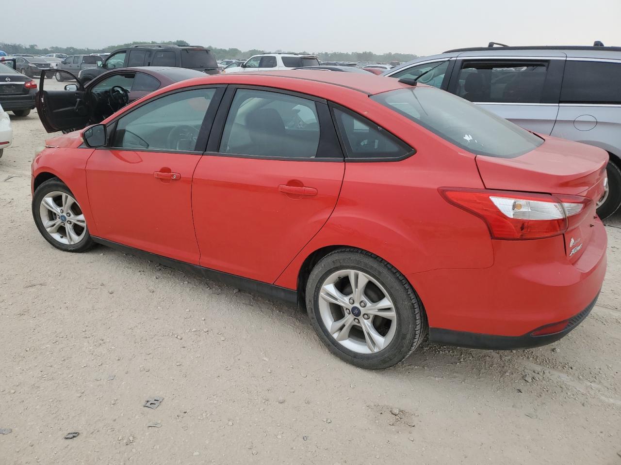 2014 Ford Focus Se vin: 1FADP3F23EL144807