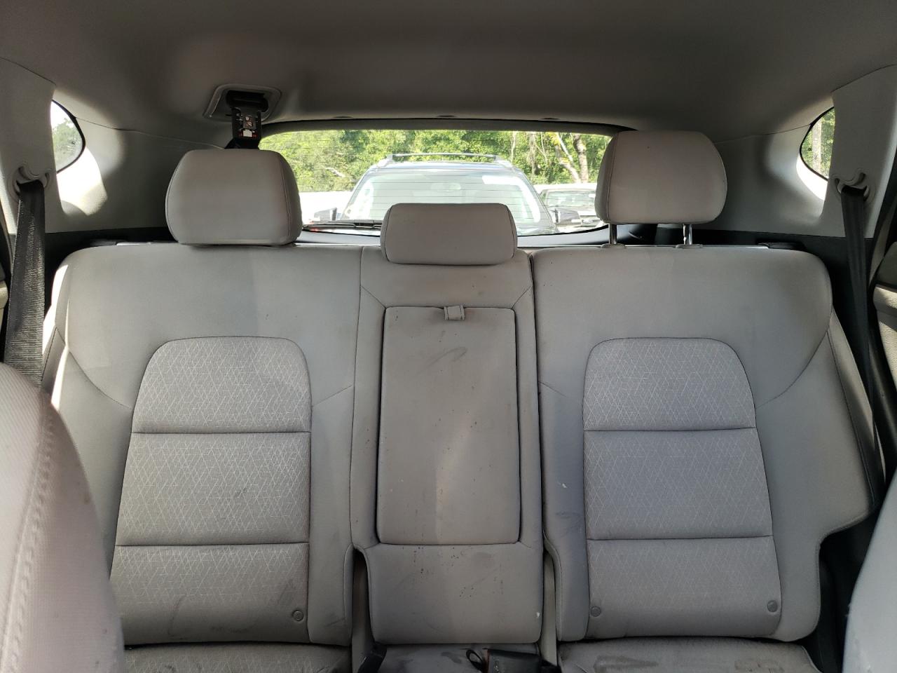 KM8J33AL9JU819679 2018 Hyundai Tucson Sport