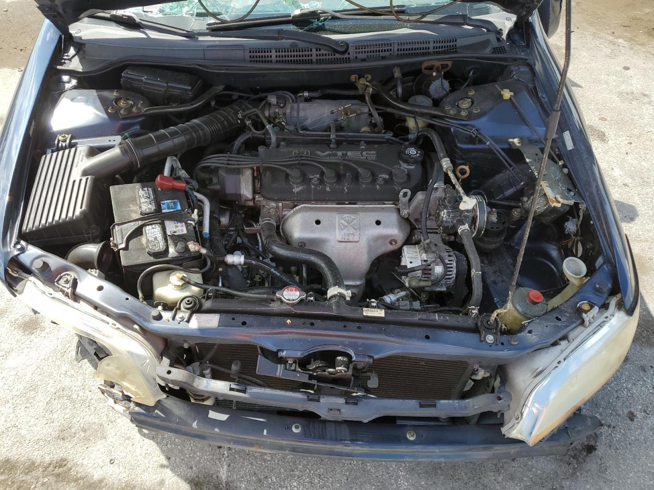1HGCG5649YA005530 2000 Honda Accord Lx