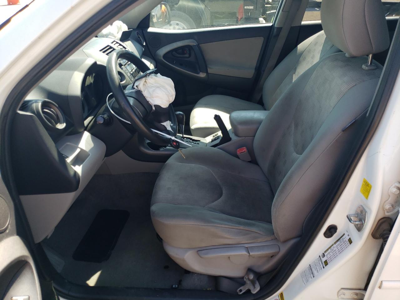 2T3BF4DVXBW085724 2011 Toyota Rav4