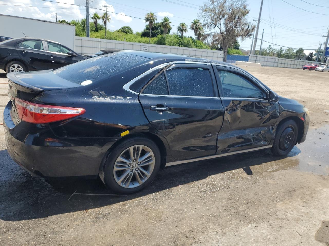 4T1BF1FK6GU549321 2016 Toyota Camry Le