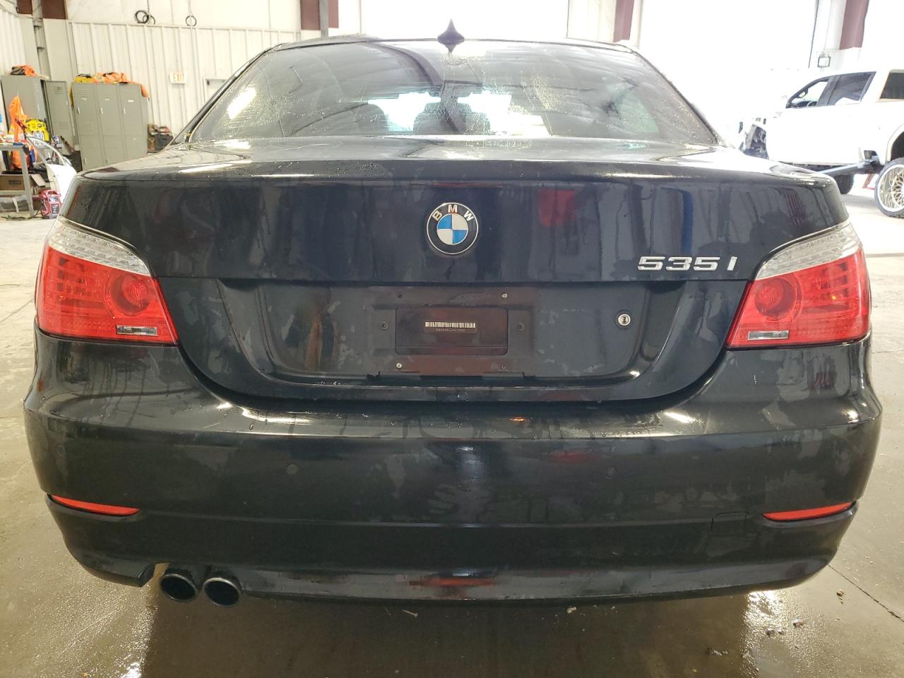 WBANV9C51AC139313 2010 BMW 535 Xi