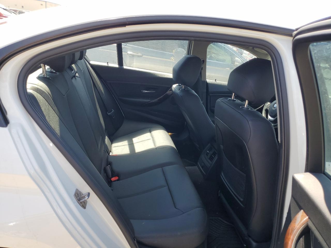 WBA3B5G56FNS20001 2015 BMW 328 Xi Sulev