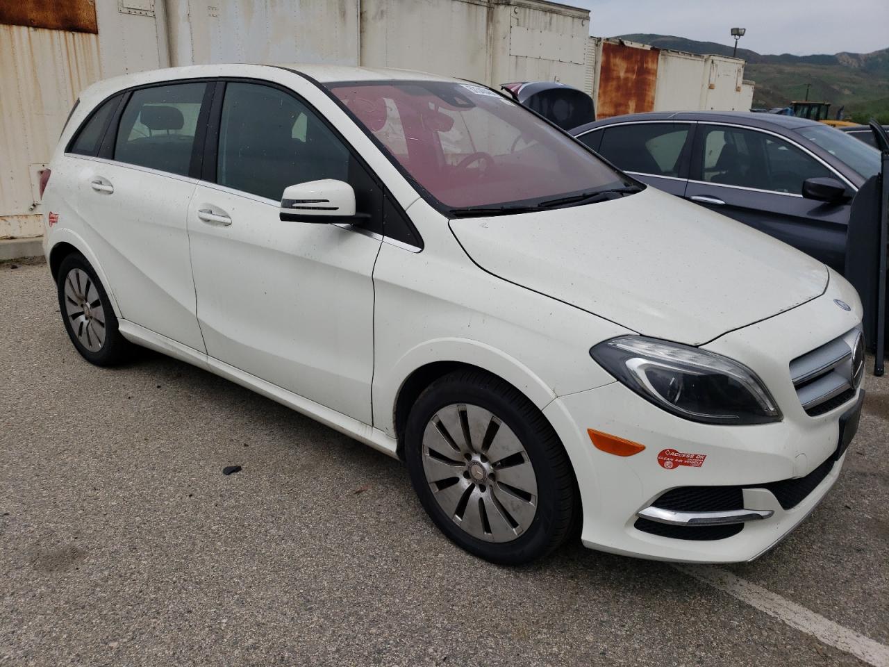 WDDVP9AB8HJ012365 2017 Mercedes-Benz B 250E