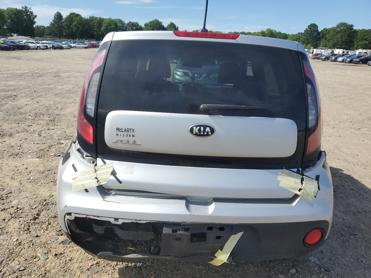 KNDJN2A29J7547472 2018 Kia Soul