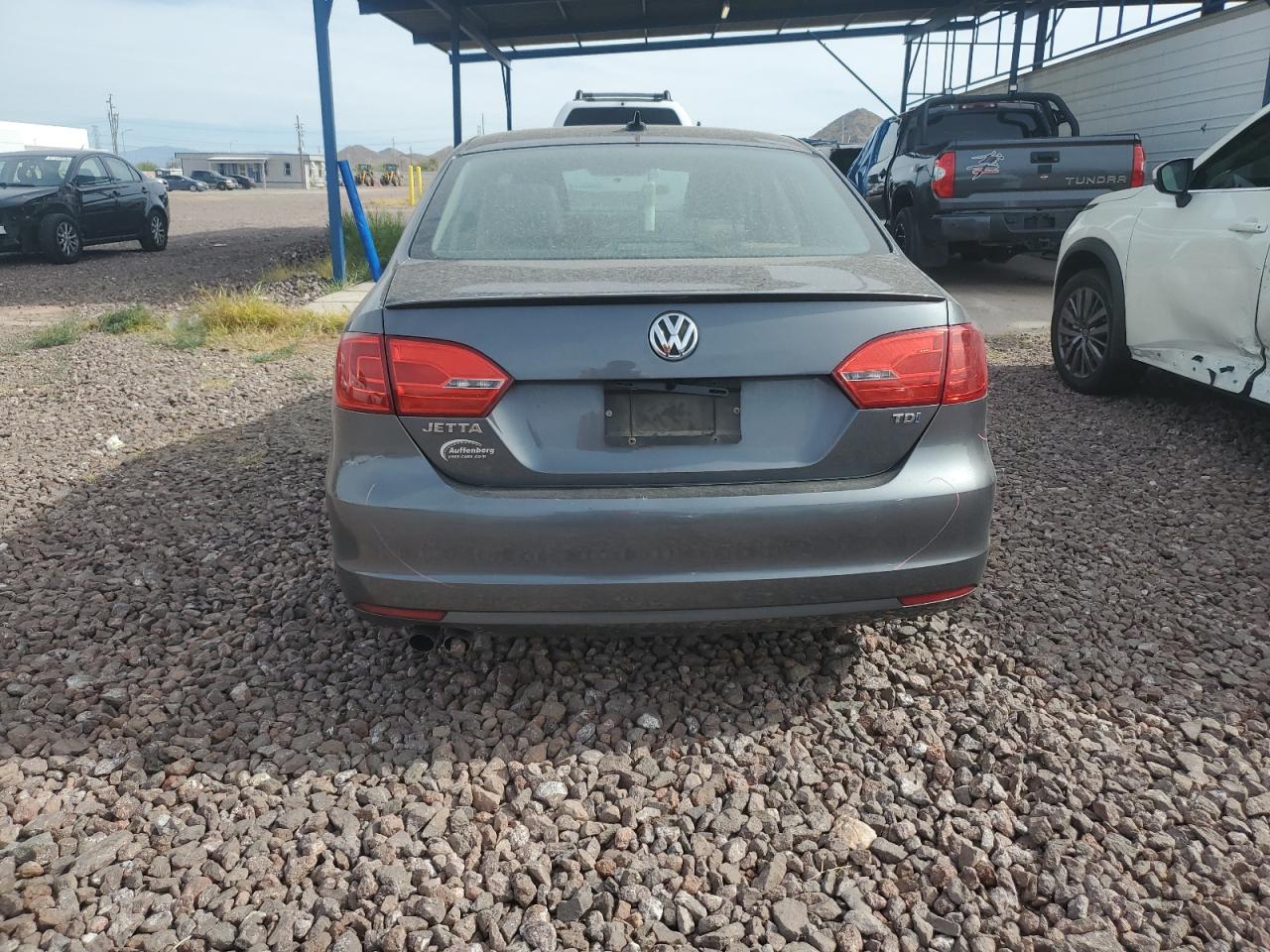 3VWLL7AJ3EM383051 2014 Volkswagen Jetta Tdi