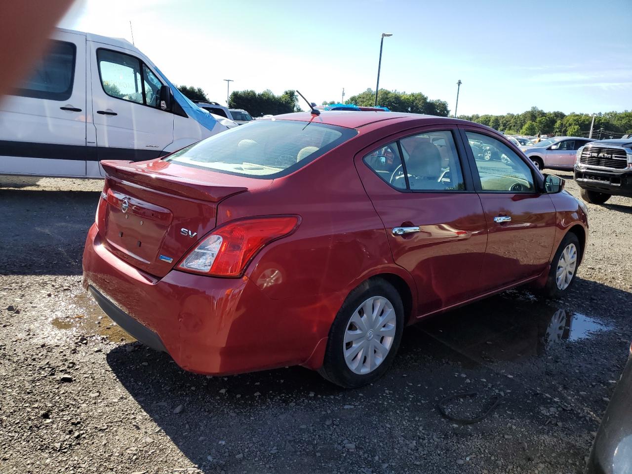 2015 Nissan Versa S vin: 3N1CN7APXFL812066