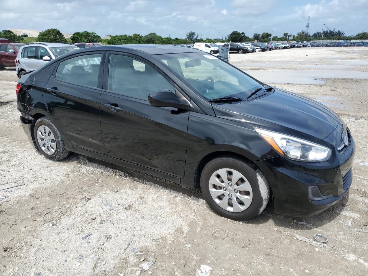 KMHCT4AE4HU274128 2017 Hyundai Accent Se