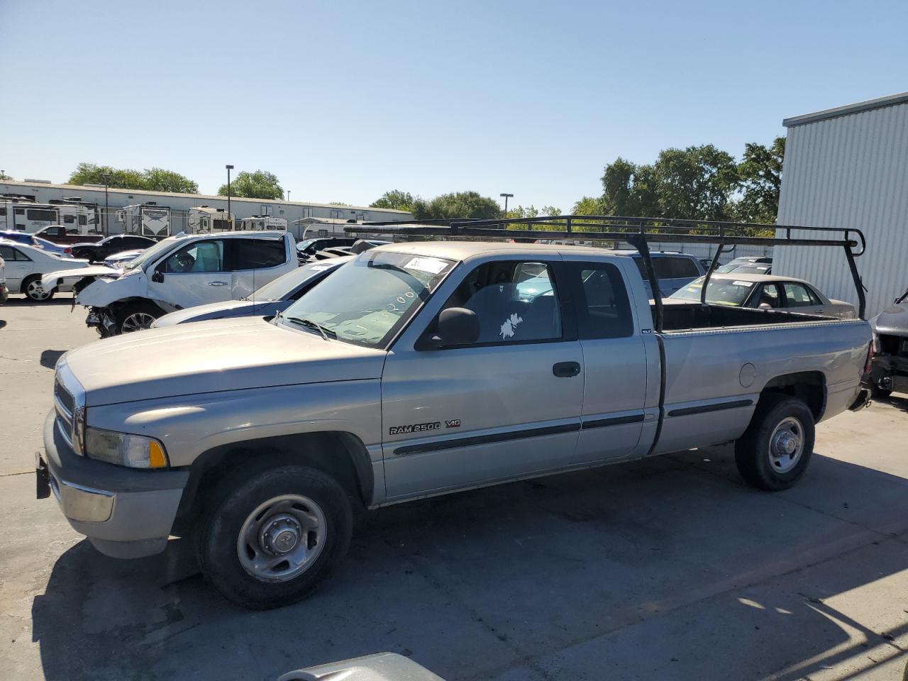 1B7KC23W6XJ551758 1999 Dodge Ram 2500