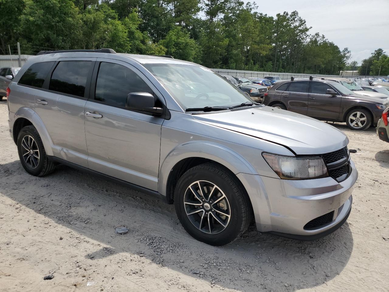 3C4PDCAB1JT527621 2018 Dodge Journey Se