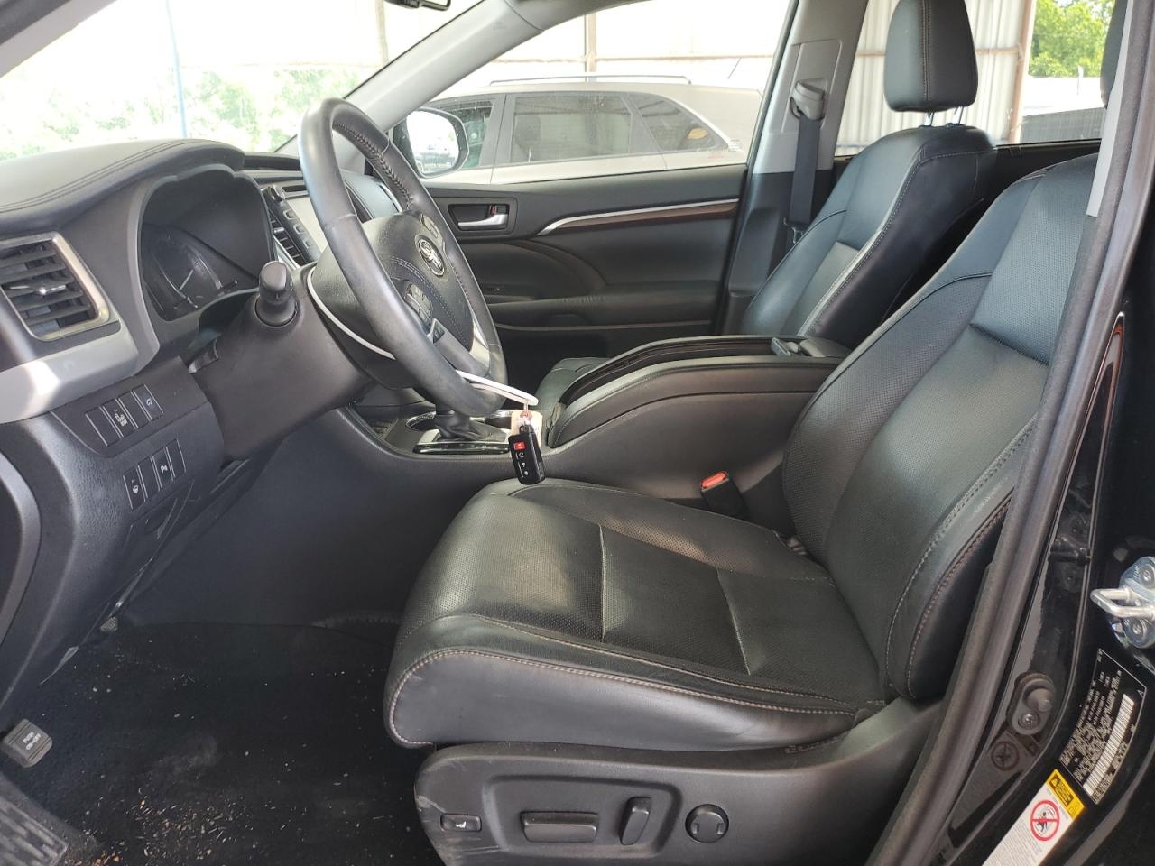 5TDDKRFH0GS274979 2016 Toyota Highlander Limited