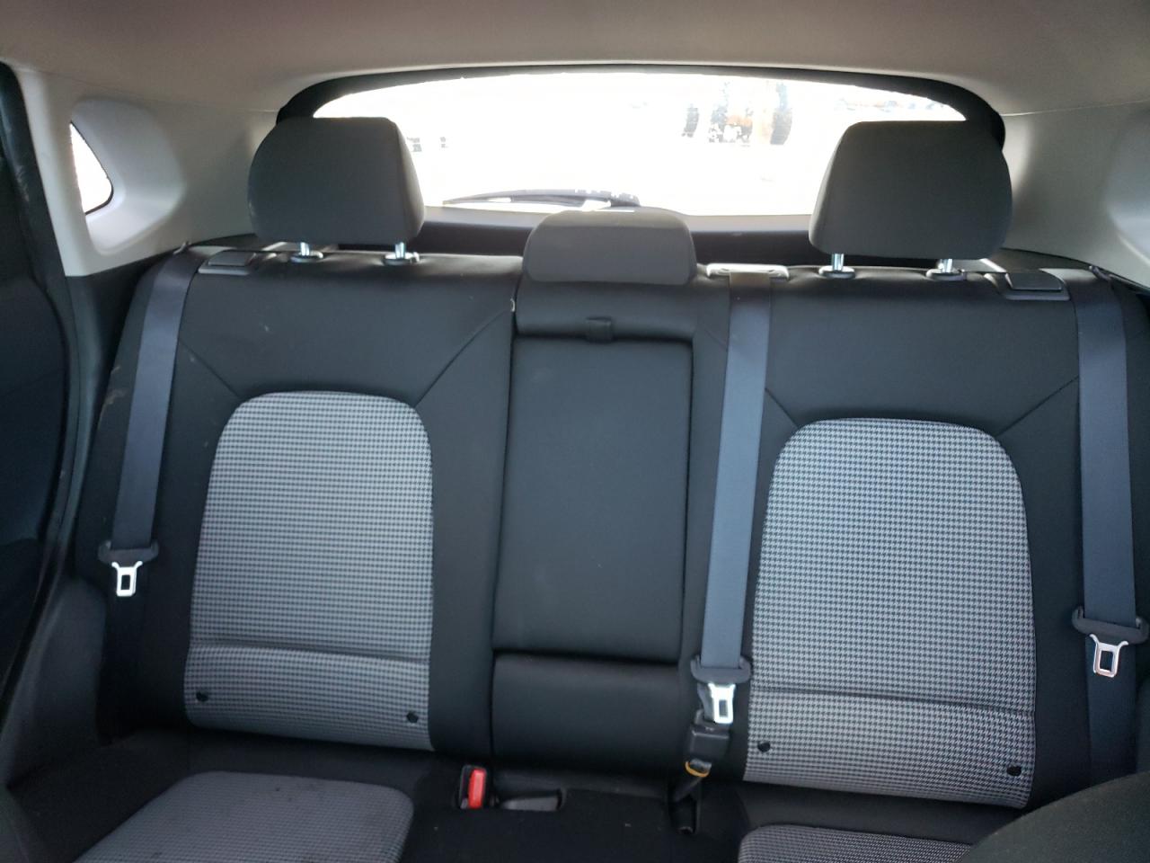 KM8K12AA0MU610077 2021 Hyundai Kona Se