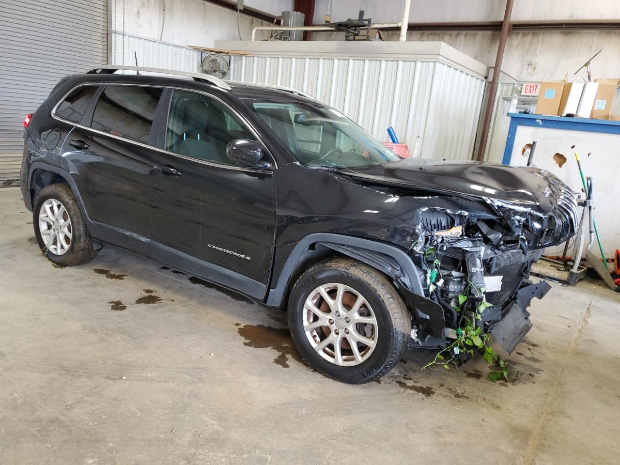 2016 Jeep Cherokee Latitude vin: 1C4PJMCB3GW270511