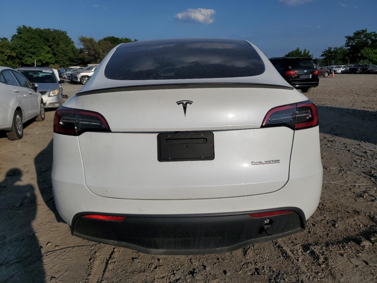 7SAYGDEF2NF542506 2022 Tesla Model Y