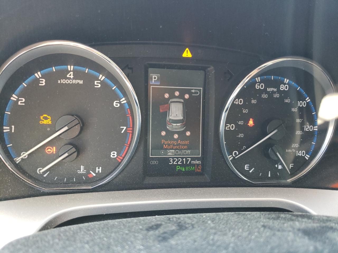 JTMDFREVXHD214586 2017 Toyota Rav4 Limited