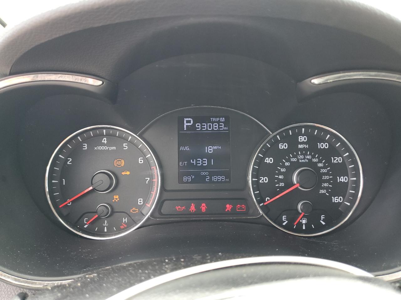 3KPFK4A70JE258129 2018 Kia Forte Lx