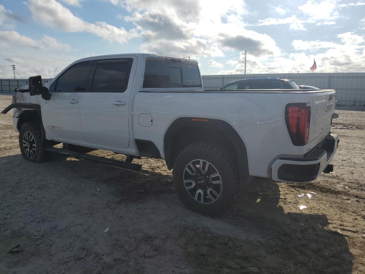 1GT49PEY1PF239515 2023 GMC Sierra K2500 At4