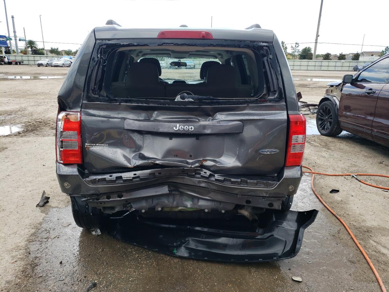 1C4NJPFA8FD305548 2015 Jeep Patriot Latitude