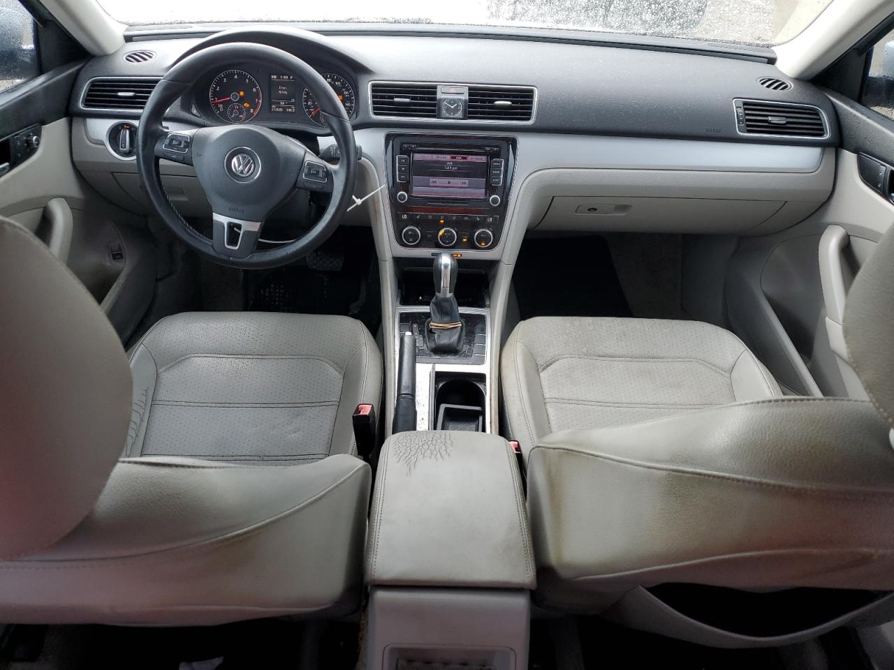 1VWBH7A37CC109770 2012 Volkswagen Passat Se