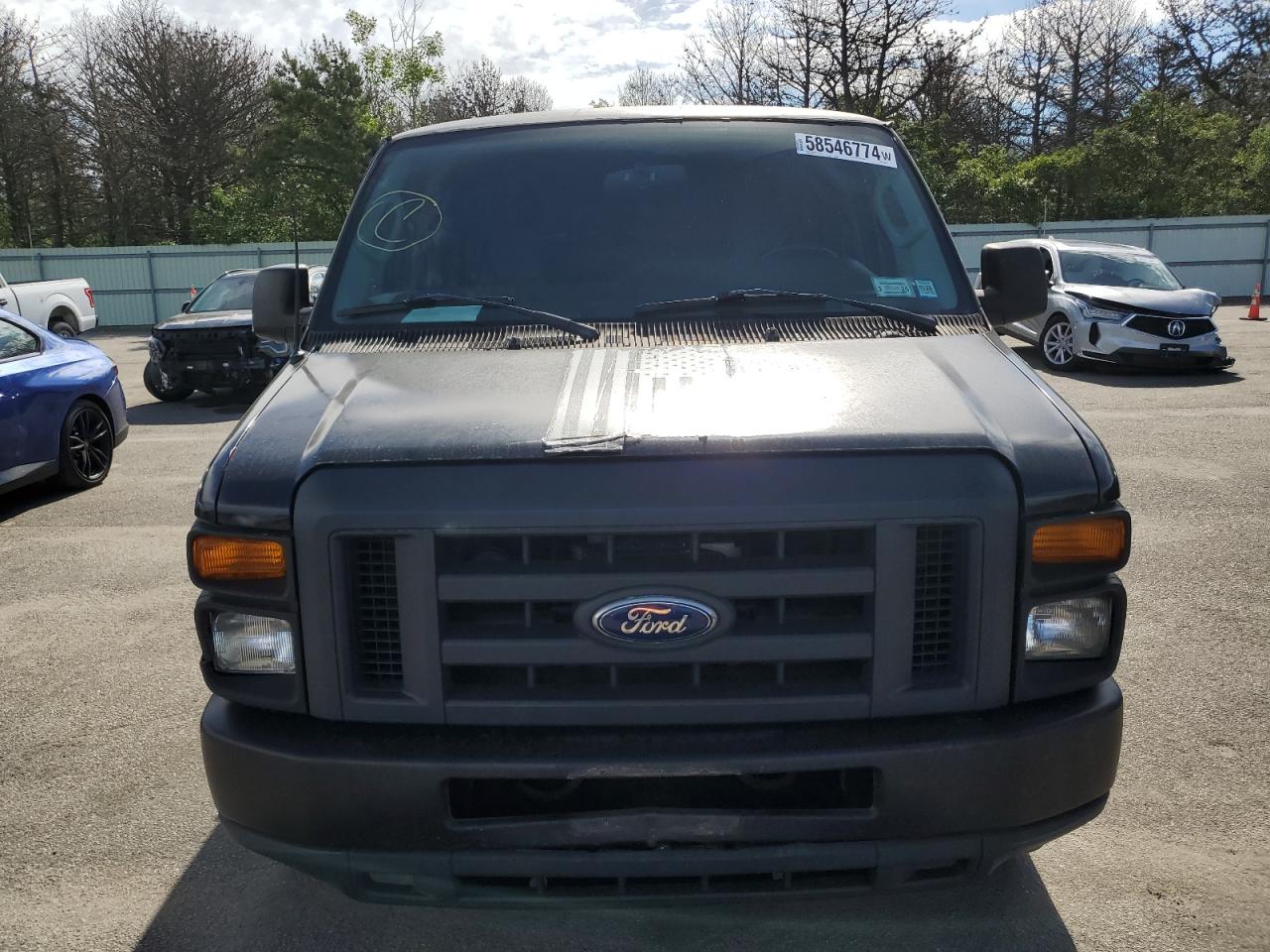 2012 Ford Econoline E350 Super Duty Wagon vin: 1FBNE3BLXCDA52821