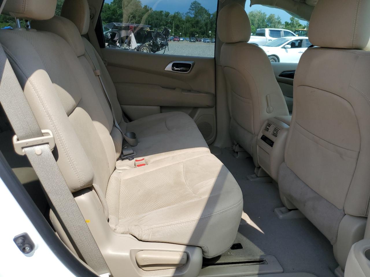 5N1AR2MN1FC663415 2015 Nissan Pathfinder S