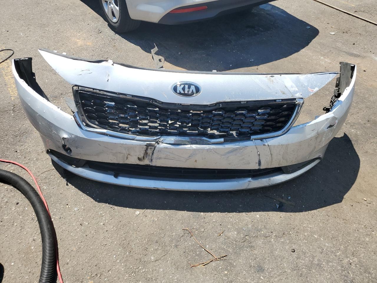 3KPFK4A73JE247609 2018 Kia Forte Lx