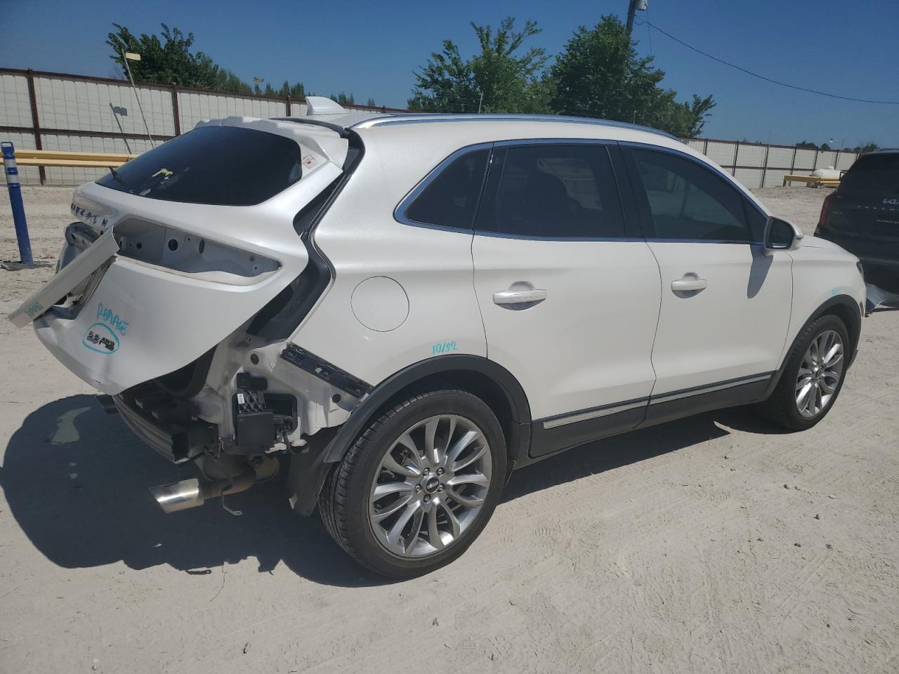 5LMTJ2AH8FUJ30984 2015 Lincoln Mkc