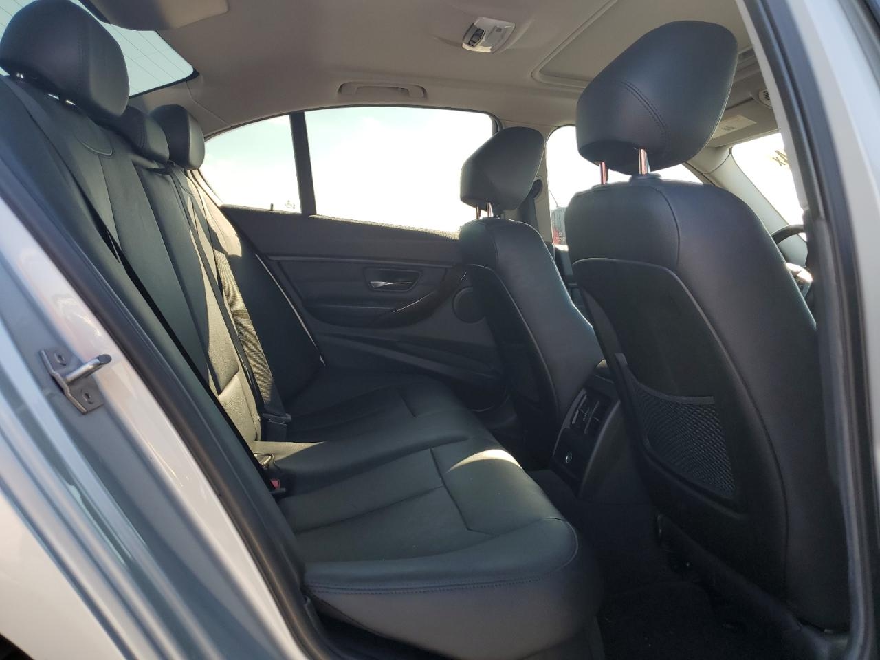 WBA3B1G54FNT05816 2015 BMW 320 I