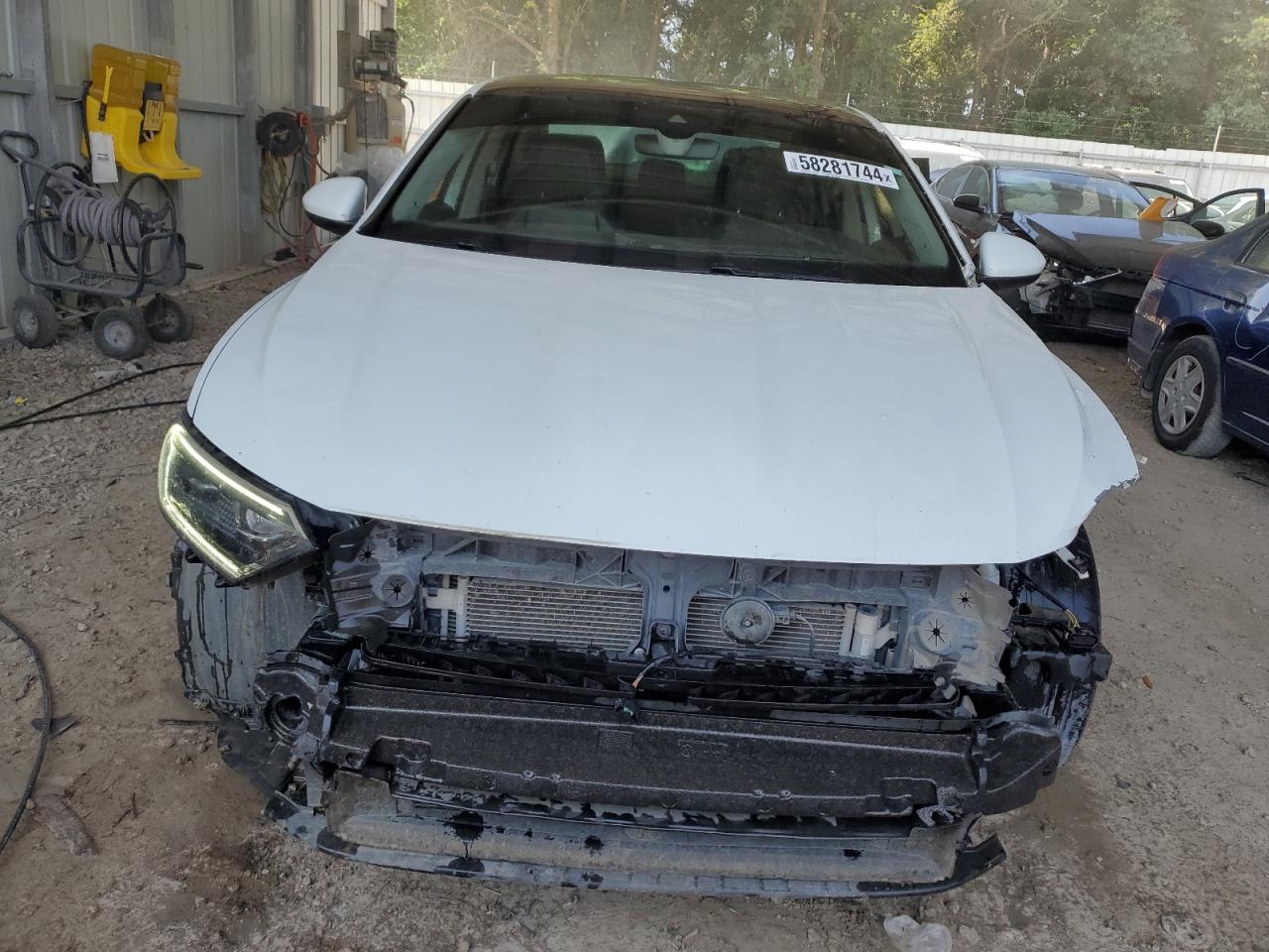 2019 Volkswagen Jetta Sel vin: 3VWE57BU1KM037488