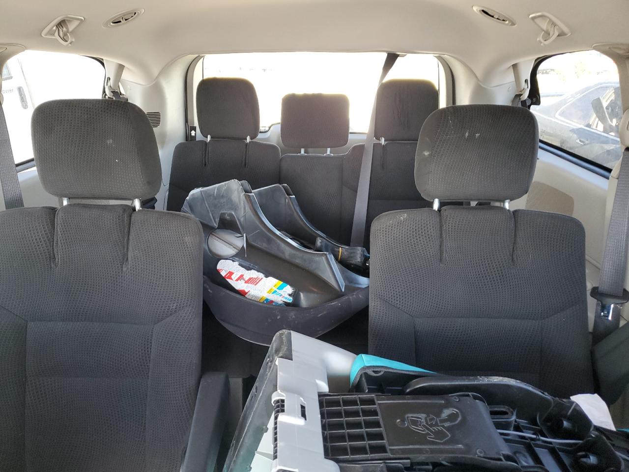 2C4RDGBGXGR316228 2016 Dodge Grand Caravan Se