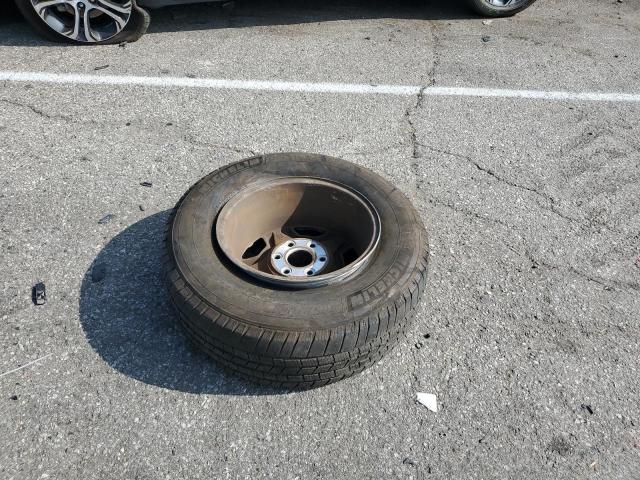 2004 Chevrolet Tahoe C1500 VIN: 1GNEC13T94R227933 Lot: 57973724