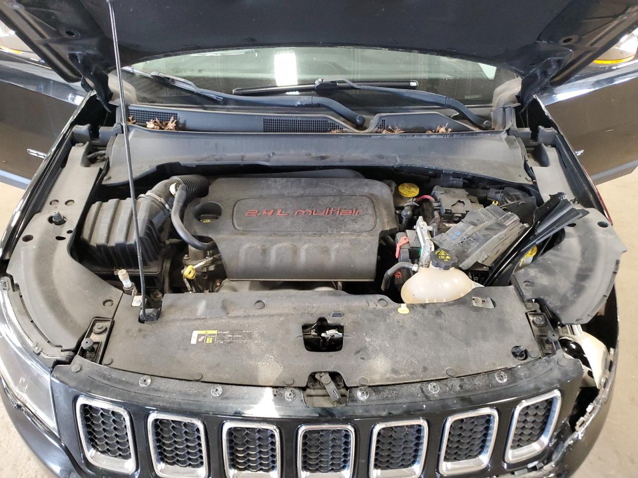 3C4NJDCB3JT205338 2018 Jeep Compass Limited