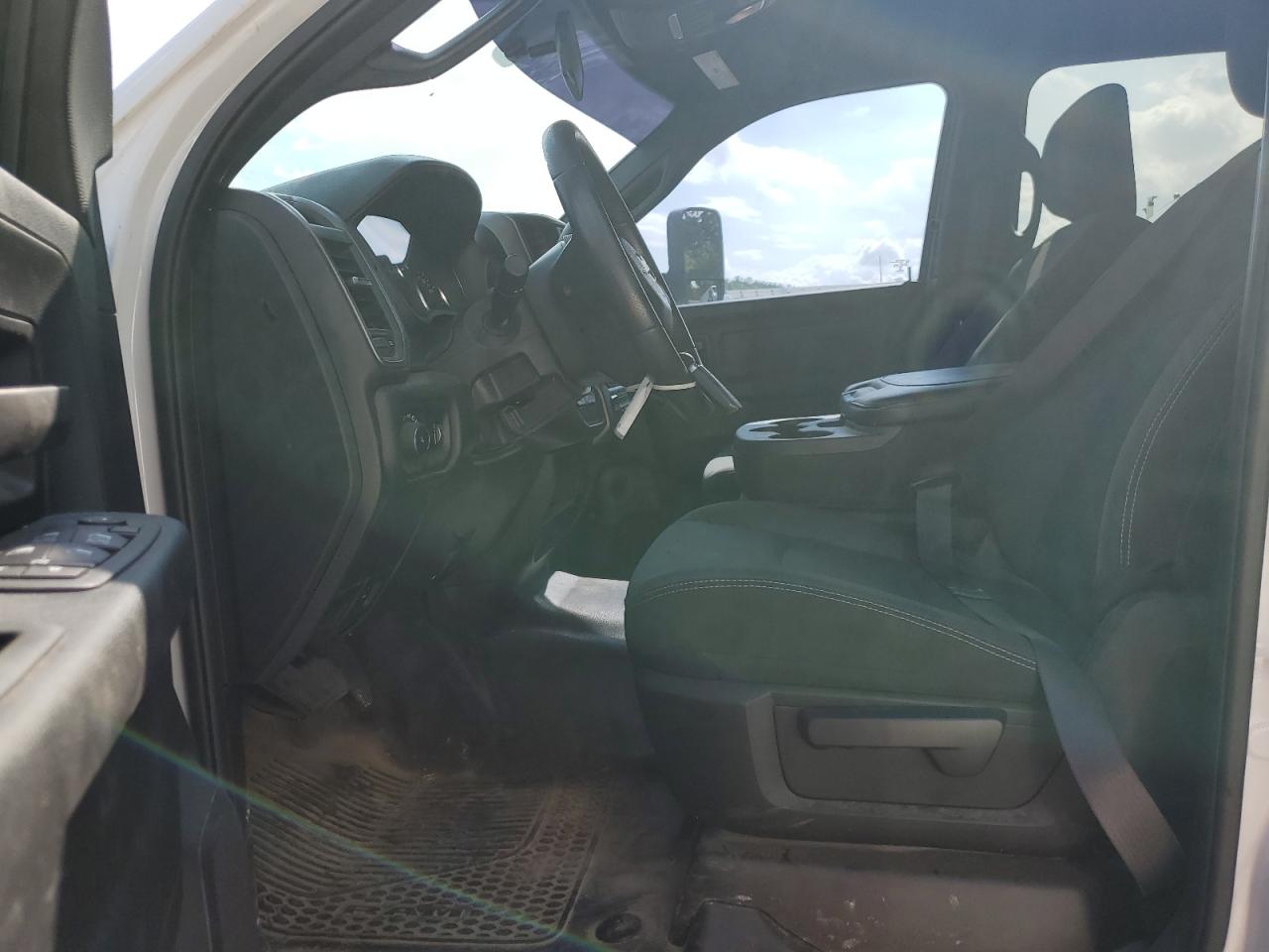 3C63R3GL2NG153834 2022 Ram 3500 Tradesman