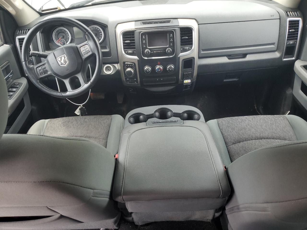 1C6RR7GT7FS562620 2015 Ram 1500 Slt