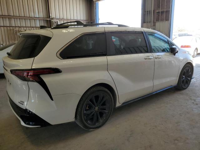 2022 TOYOTA SIENNA XSE - 5TDXRKECXNS095383