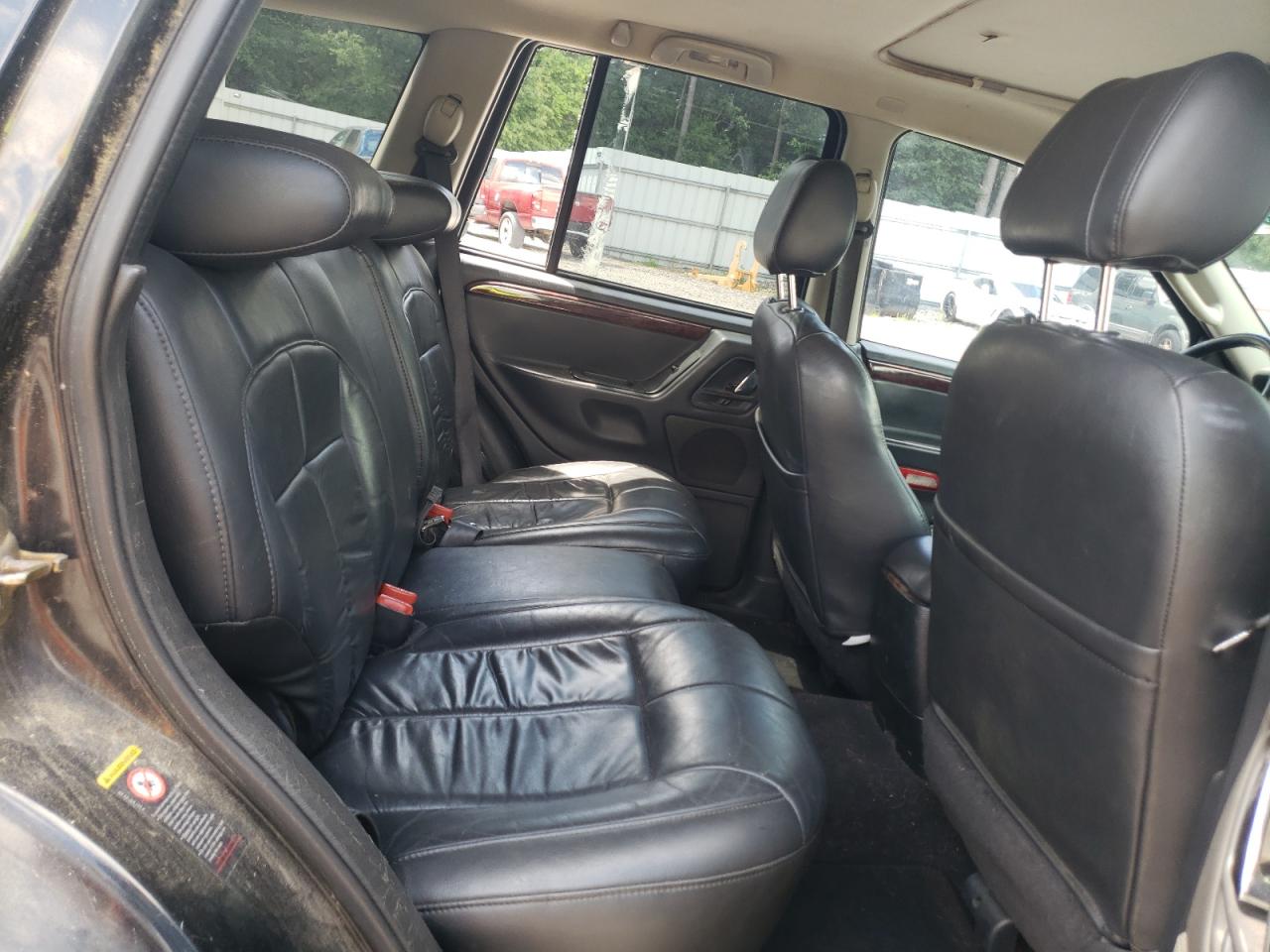 1J8GW58J82C281935 2002 Jeep Grand Cherokee Limited