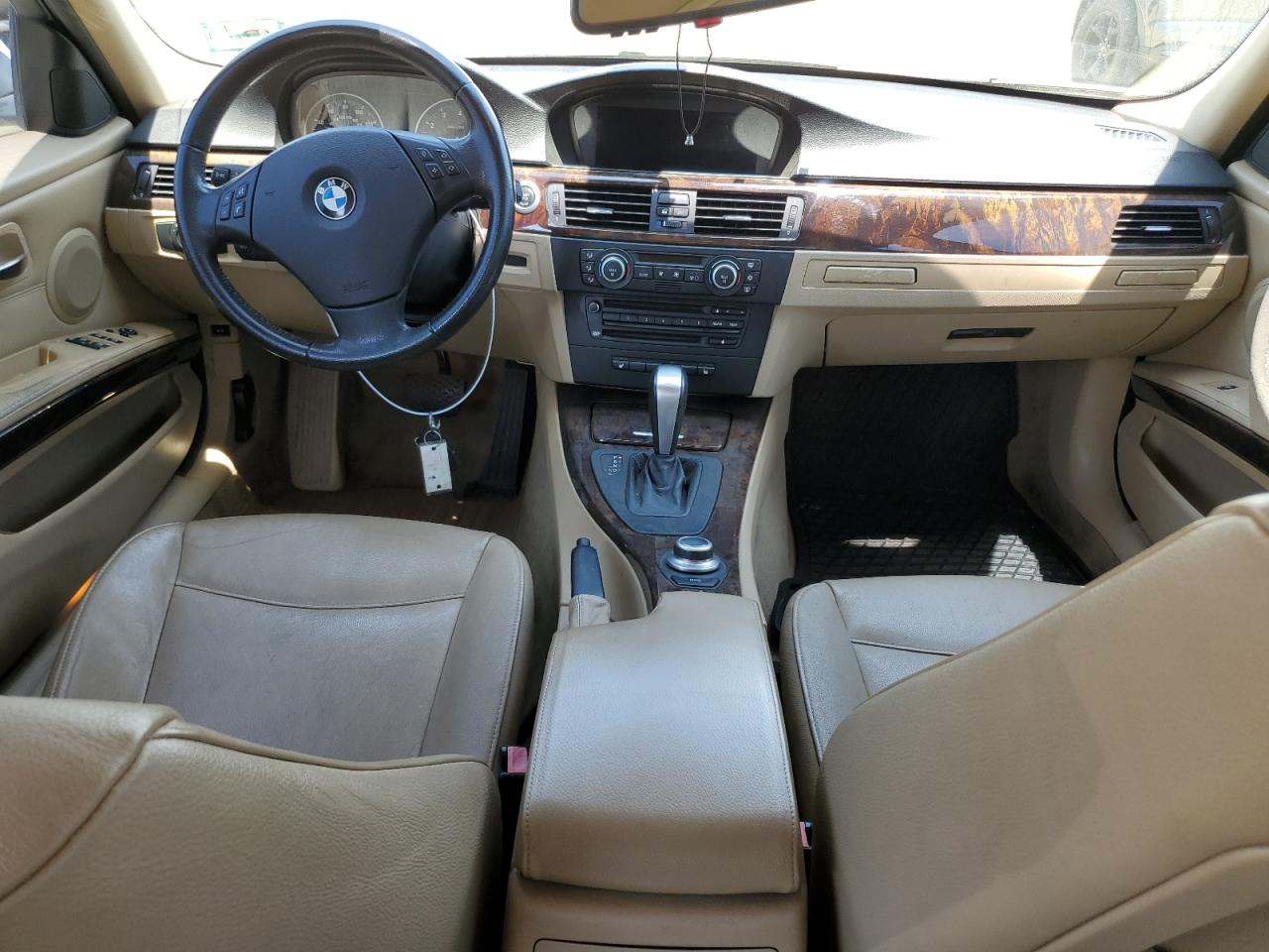 WBAVC73568KX90334 2008 BMW 328 Xi Sulev