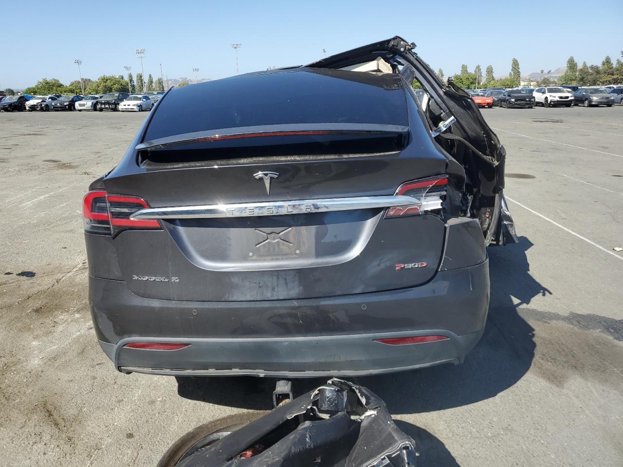 5YJXCAE44GF002658 2016 Tesla Model X