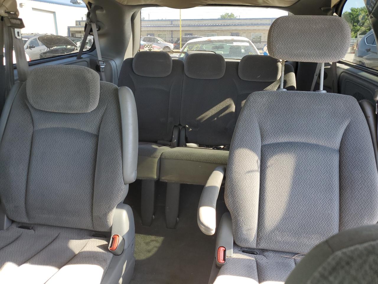 2C4GP44R65R397995 2005 Chrysler Town & Country Lx